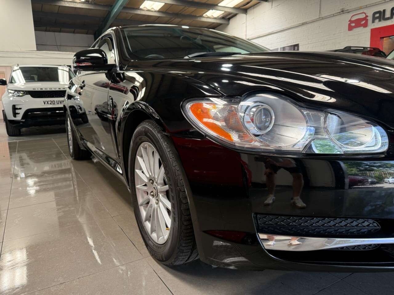 2010 JAGUAR XF 2010 JAGUAR XF