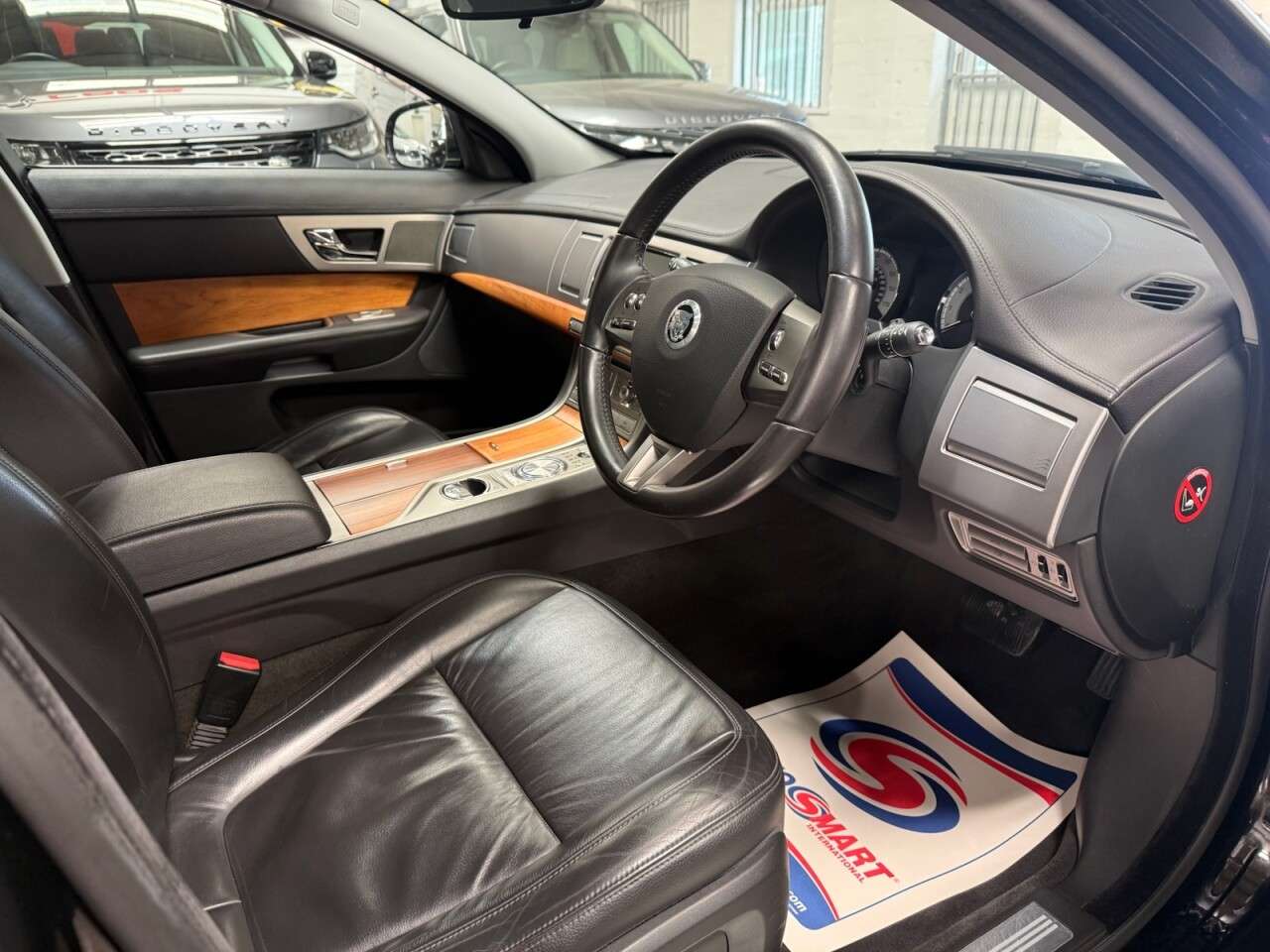 2010 JAGUAR XF 2010 JAGUAR XF