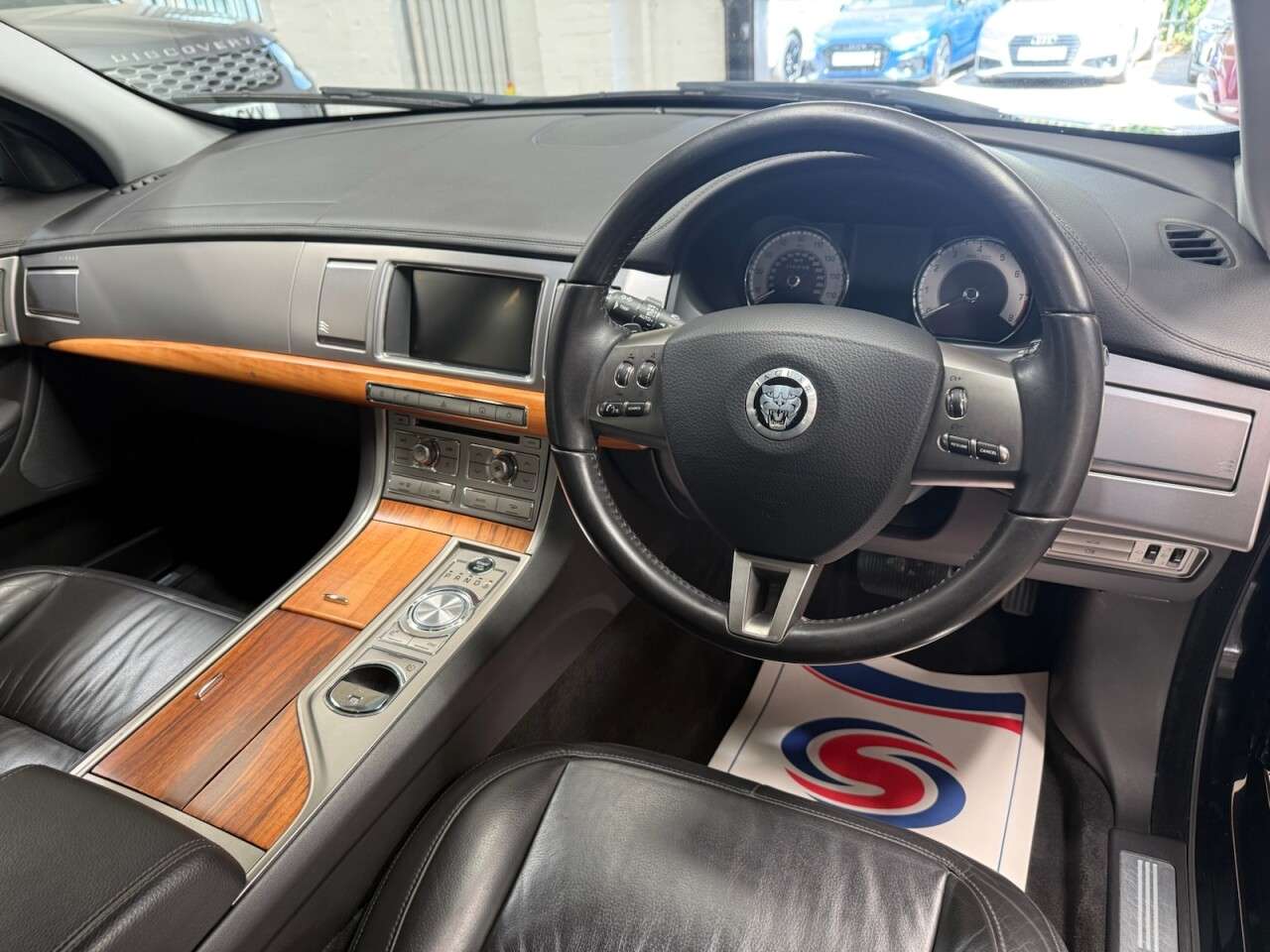 2010 JAGUAR XF 2010 JAGUAR XF