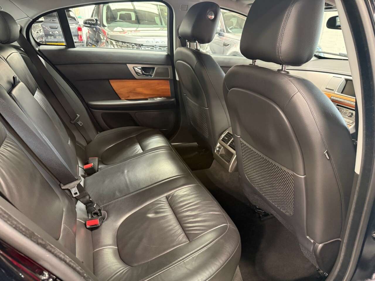 2010 JAGUAR XF 2010 JAGUAR XF