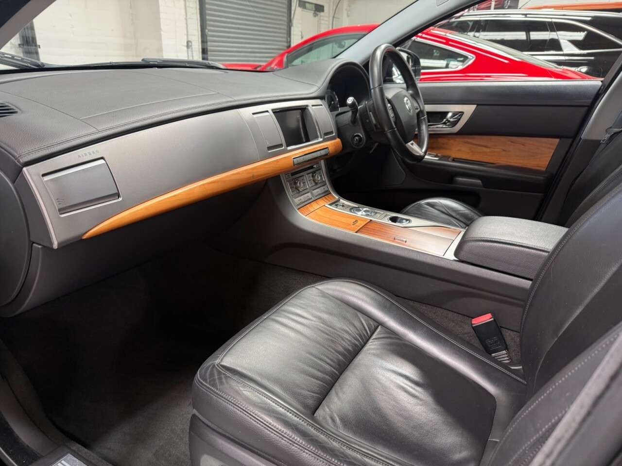 2010 JAGUAR XF 2010 JAGUAR XF