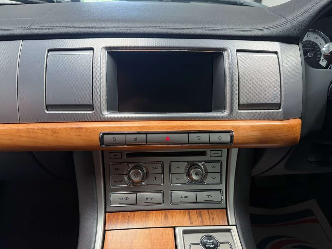 2010 JAGUAR XF 2010 JAGUAR XF