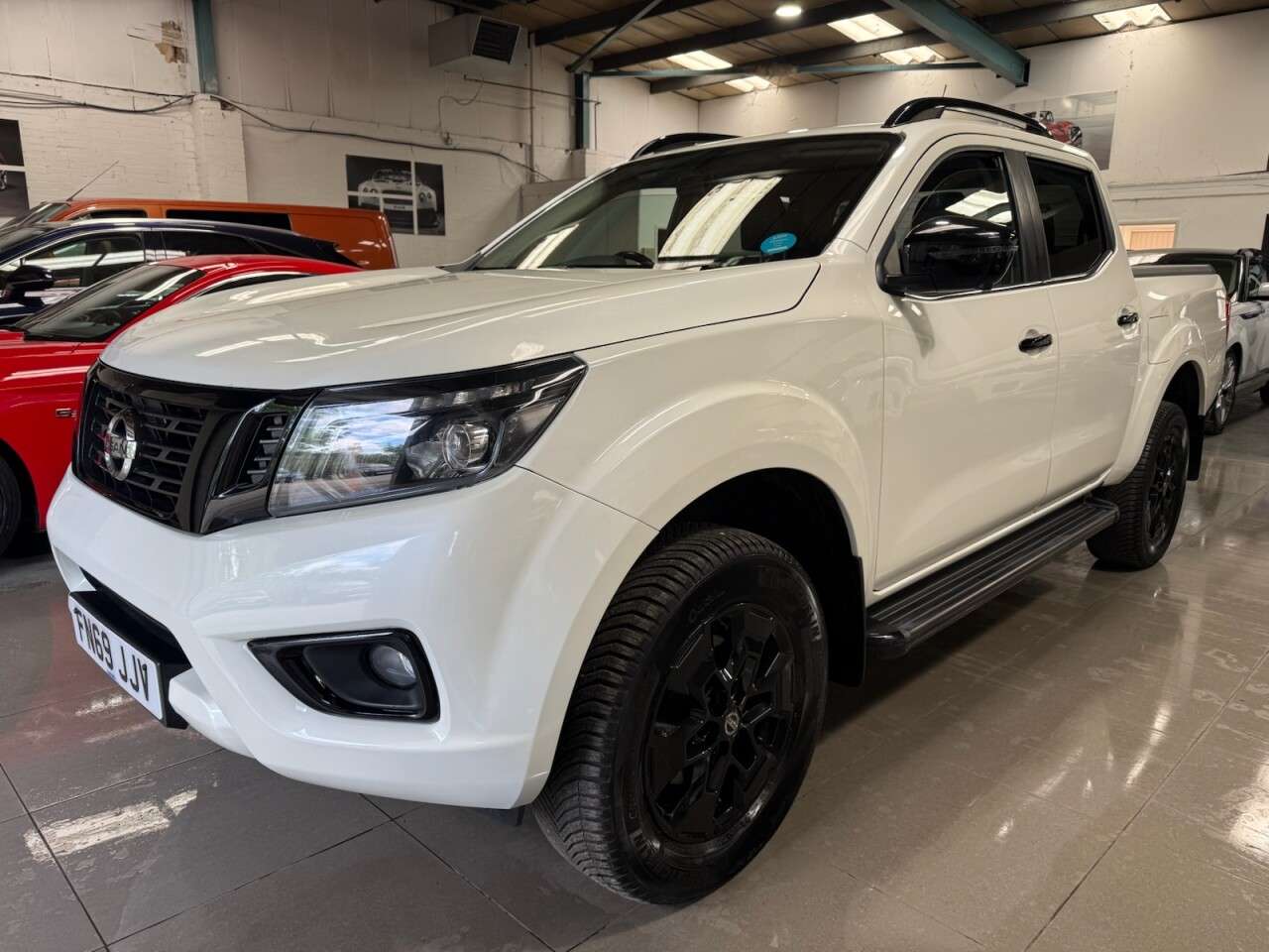 A 2019 NISSAN NAVARA 2.3 dCi N-Guard Pickup Double Cab 4dr Diesel Auto 4WD Euro 6 (190 ps) A 2019 NISSAN NAVARA 2.3 dCi N-Guard Pickup Double Cab 4dr Diesel Auto 4WD Euro 6 (190 ps)