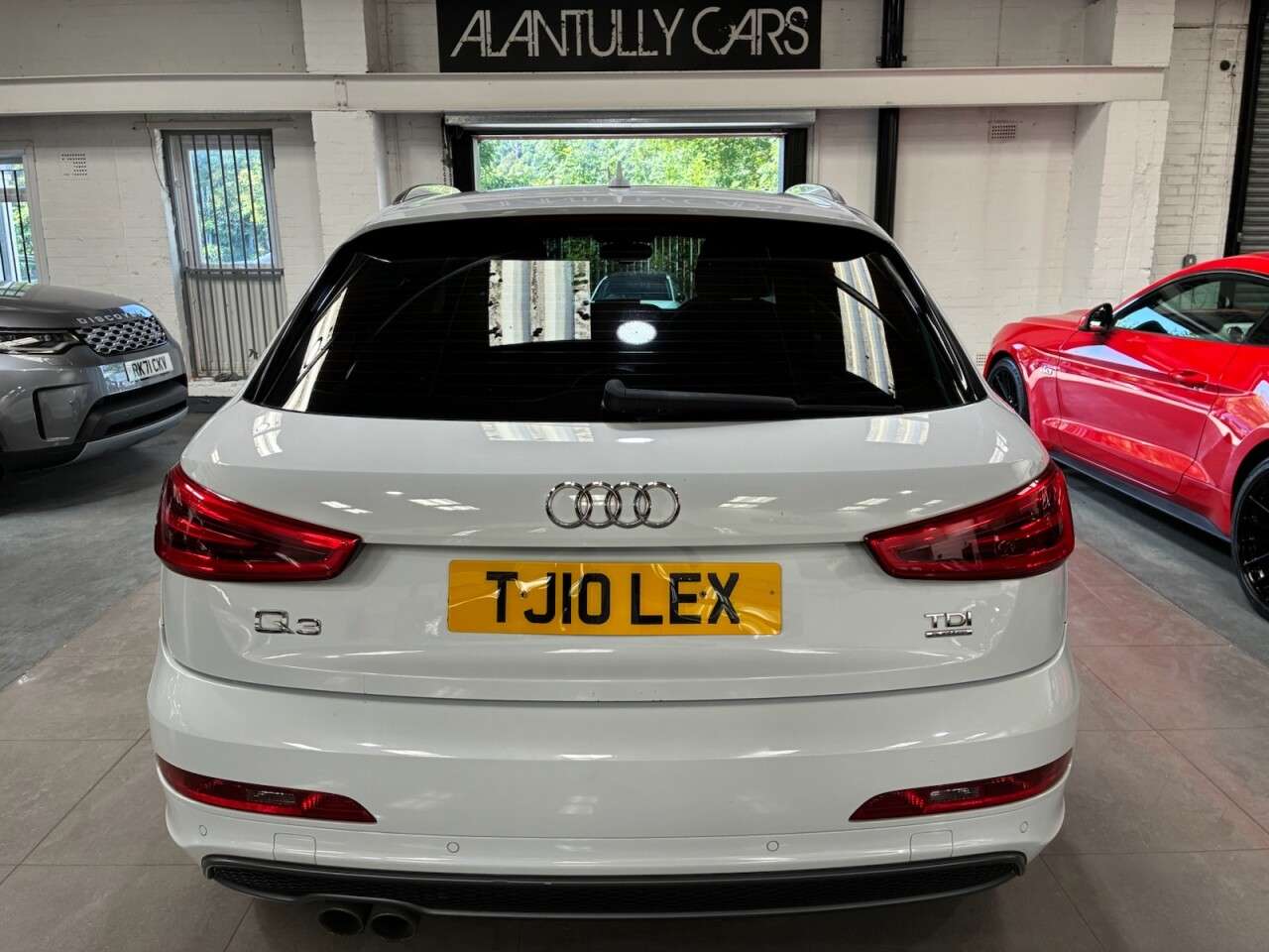 A 2013 AUDI Q3 2.0 TDI S line SUV 5dr Diesel Manual quattro Euro 5 (s/s) (140 ps) A 2013 AUDI Q3 2.0 TDI S line SUV 5dr Diesel Manual quattro Euro 5 (s/s) (140 ps)