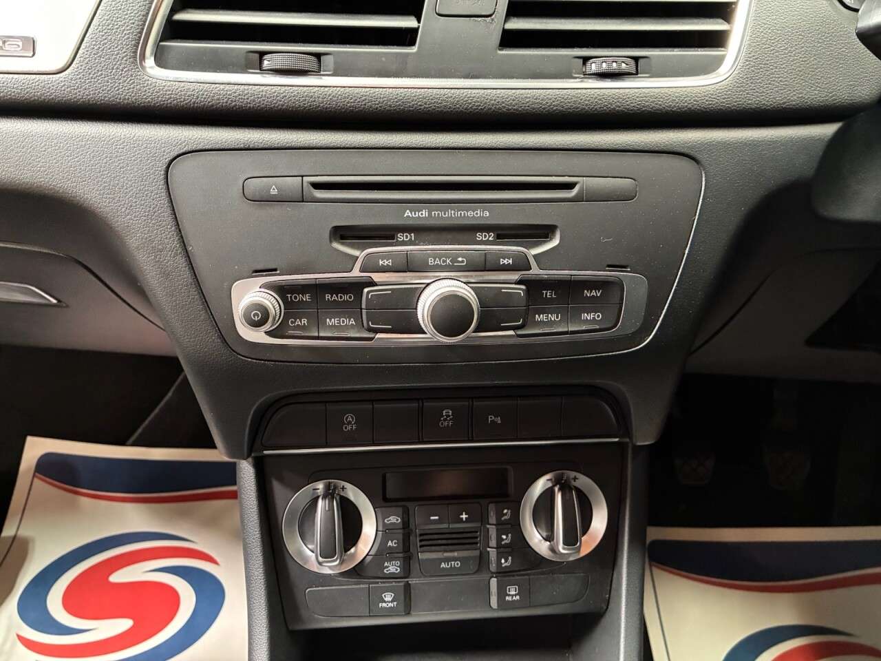 2013 AUDI Q3 2013 AUDI Q3