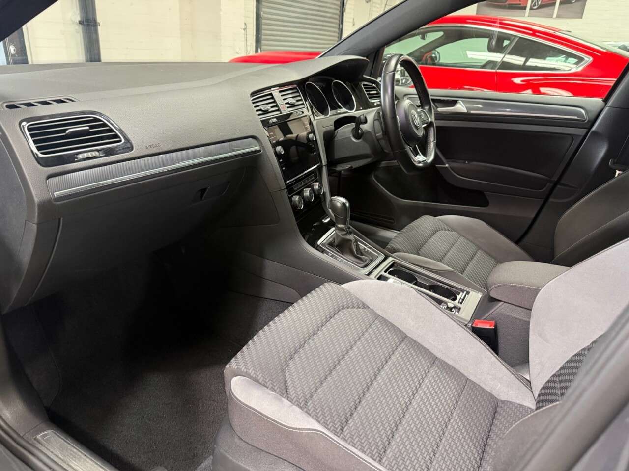 2019 VOLKSWAGEN GOLF 2019 VOLKSWAGEN GOLF
