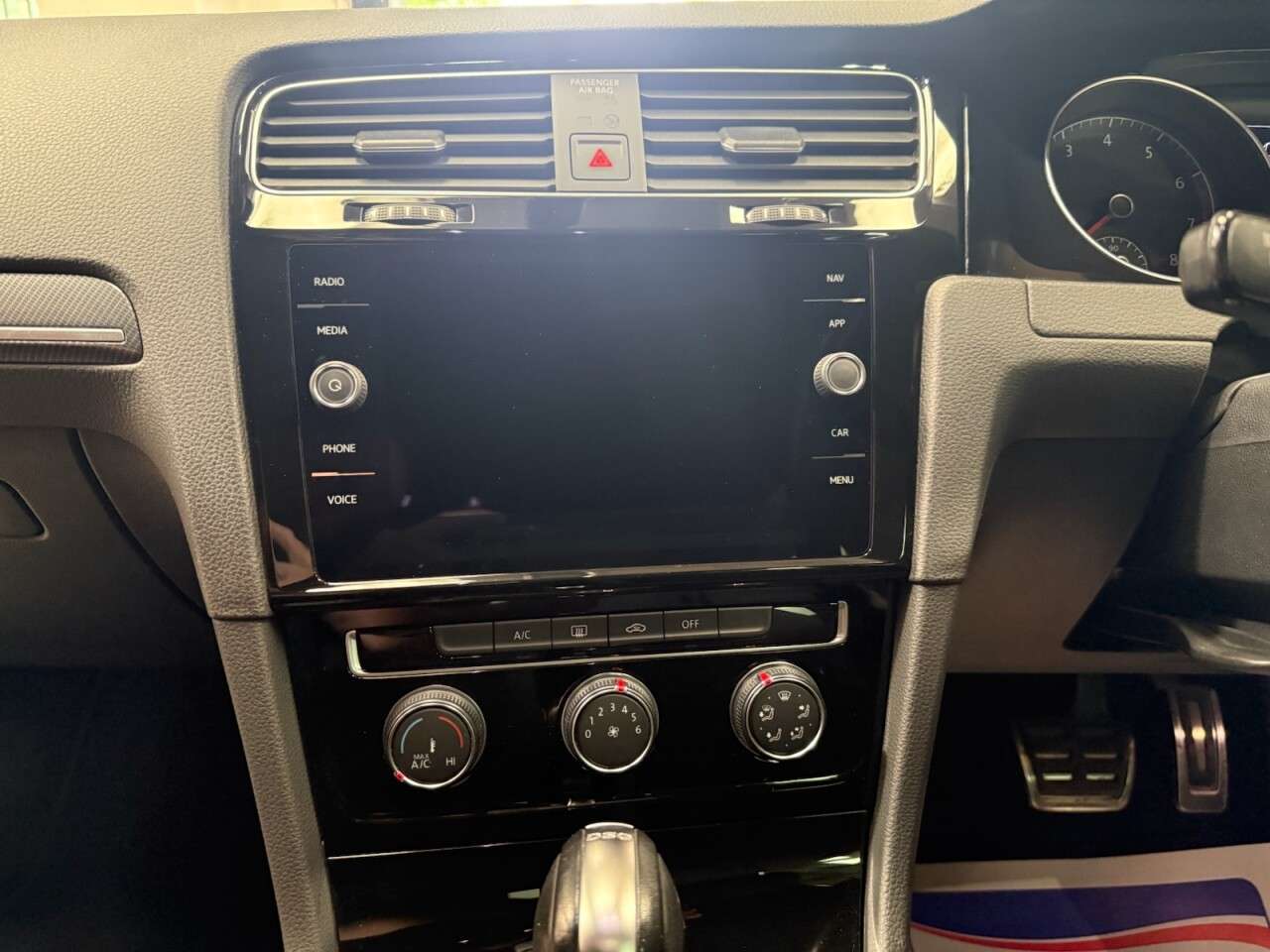 2019 VOLKSWAGEN GOLF 2019 VOLKSWAGEN GOLF