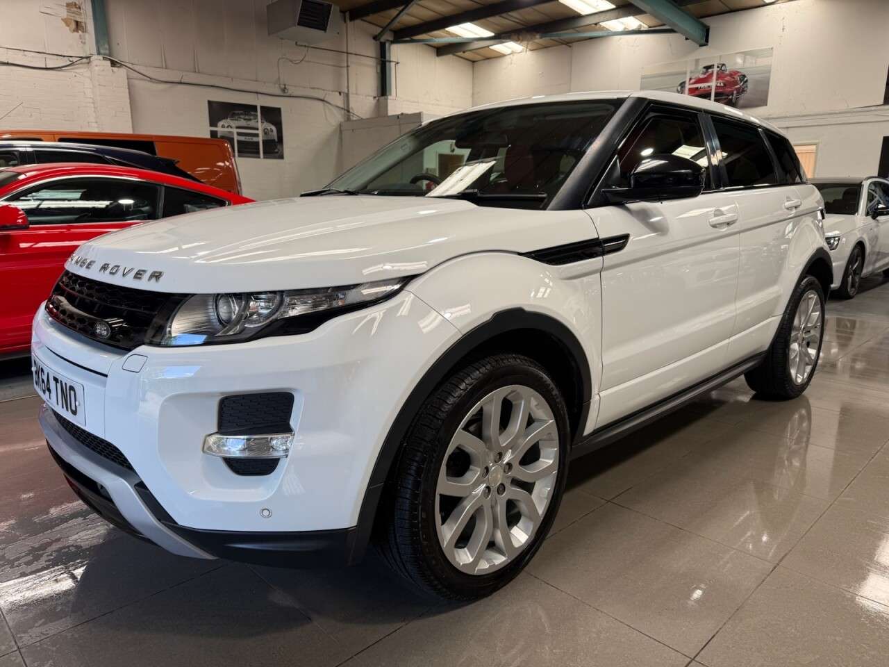 A 2014 LAND ROVER RANGE ROVER EVOQUE 2.2 SD4 Dynamic SUV 5dr Diesel Manual 4WD Euro 5 (s/s) (190 ps) A 2014 LAND ROVER RANGE ROVER EVOQUE 2.2 SD4 Dynamic SUV 5dr Diesel Manual 4WD Euro 5 (s/s) (190 ps)