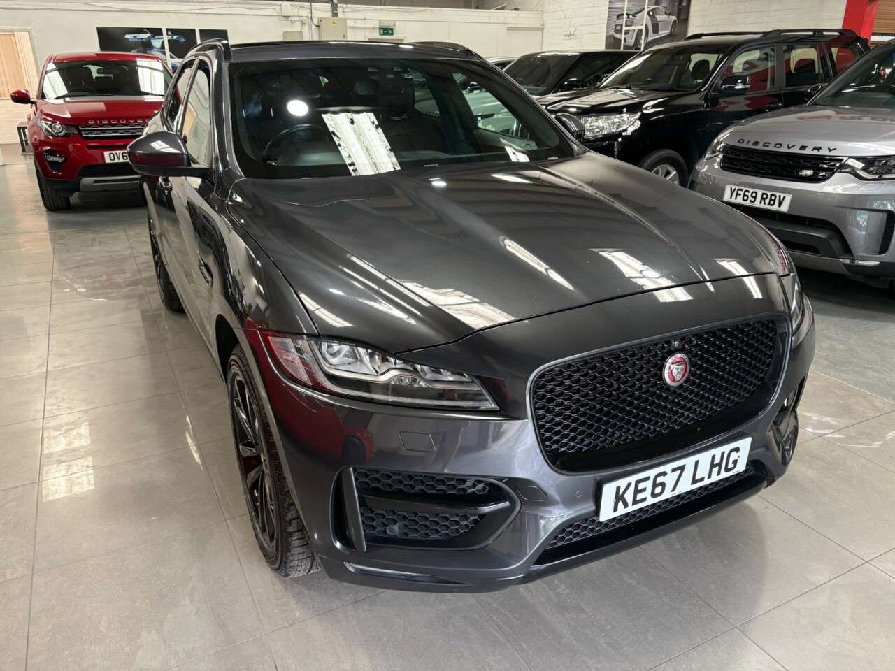 2017 JAGUAR F-PACE 2017 JAGUAR F-PACE