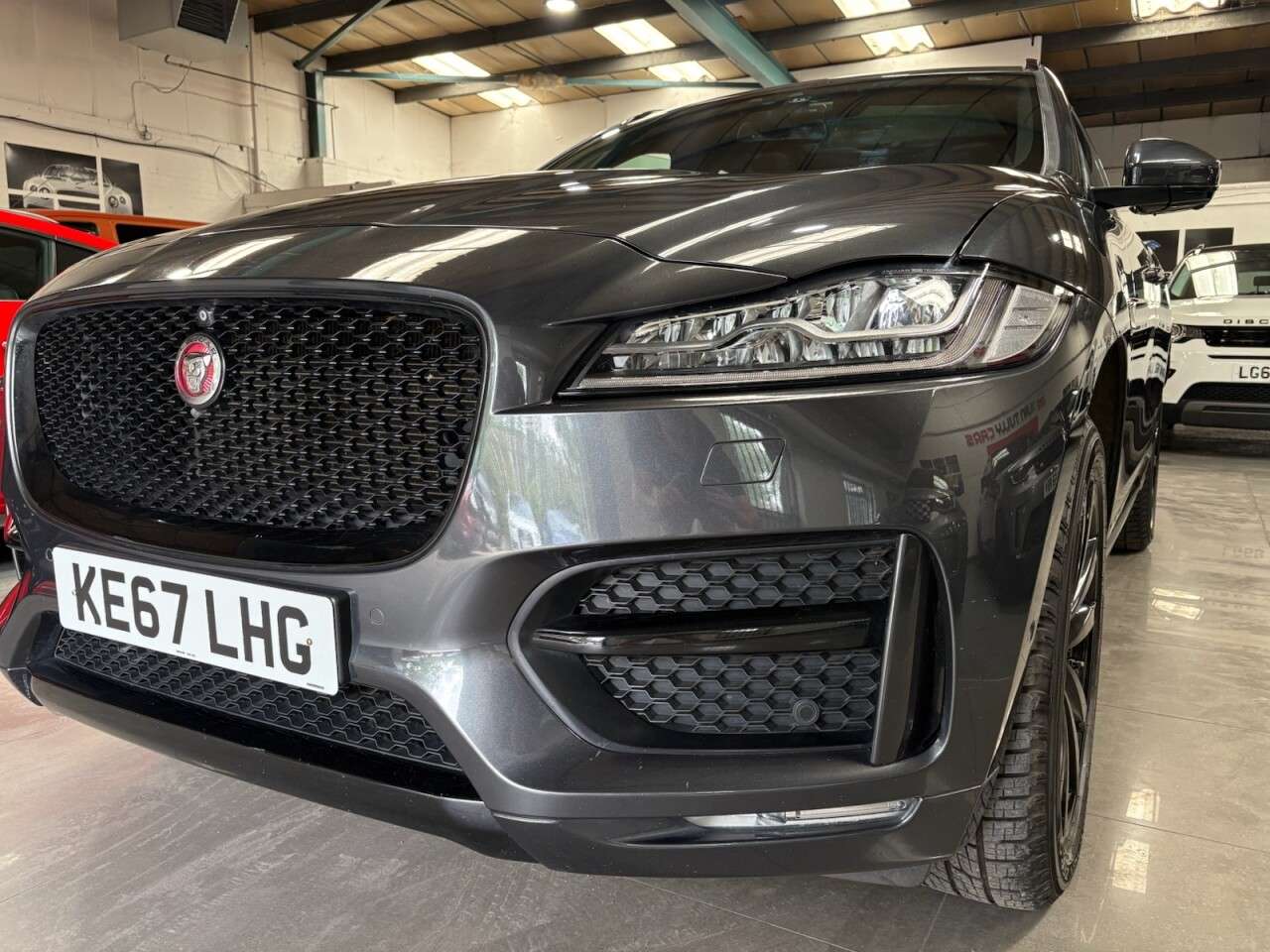 2017 JAGUAR F-PACE 2017 JAGUAR F-PACE