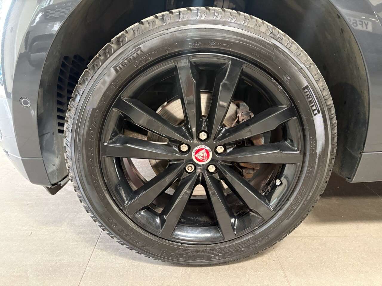2017 JAGUAR F-PACE 2017 JAGUAR F-PACE