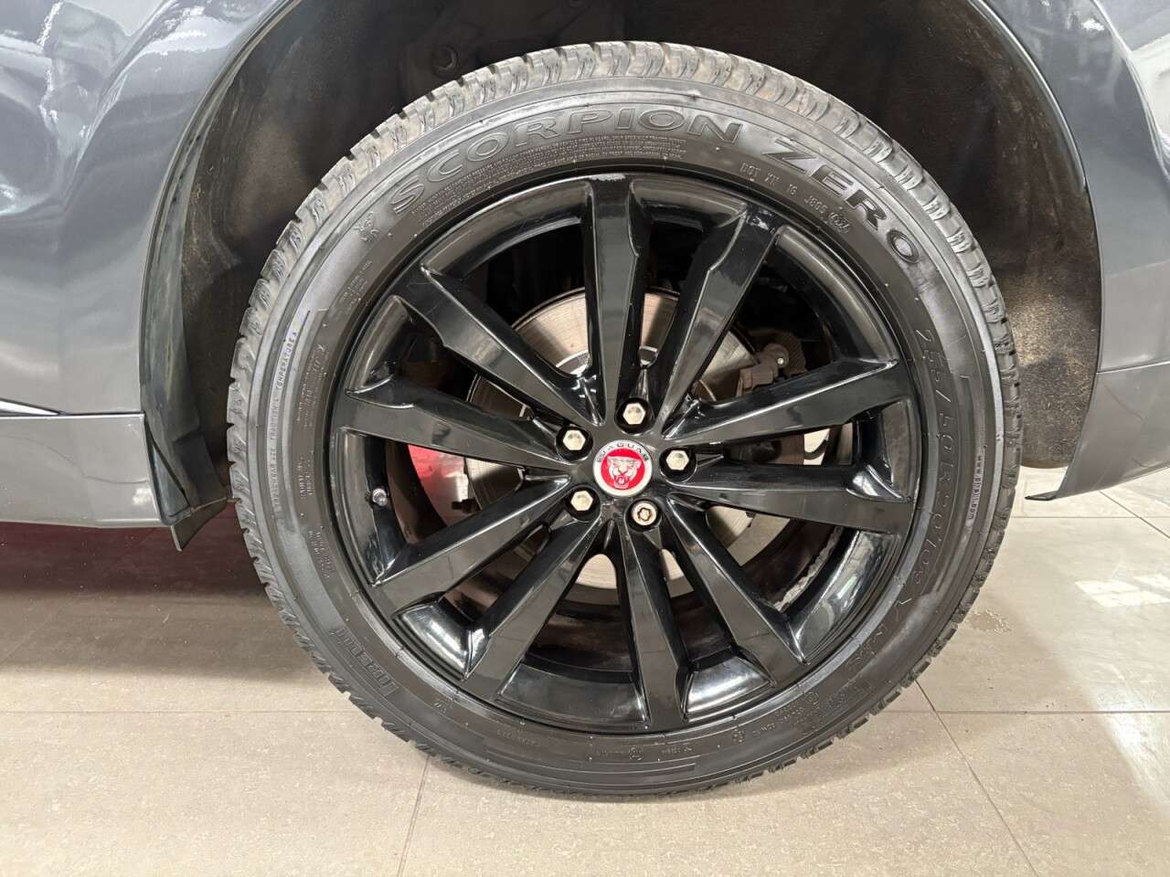 2017 JAGUAR F-PACE 2017 JAGUAR F-PACE