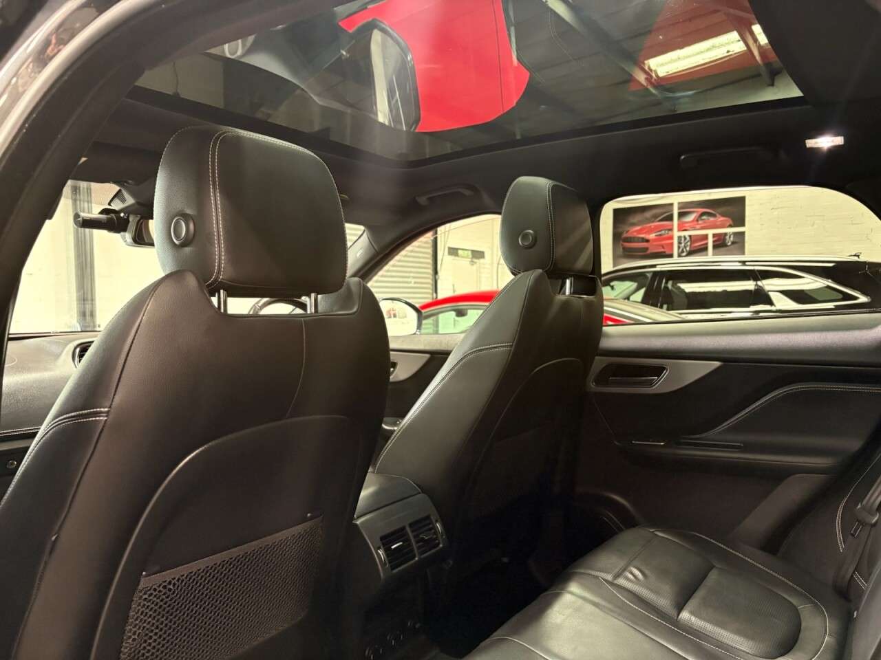 2017 JAGUAR F-PACE 2017 JAGUAR F-PACE