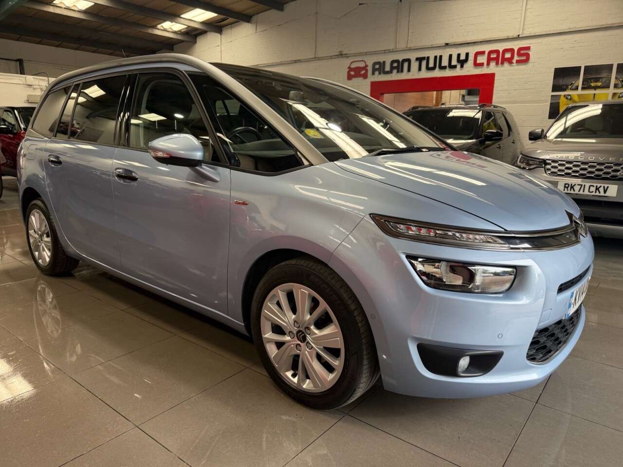 A 2014 CITROEN GRAND C4 PICASSO 1.6 e-HDi Airdream Exclusive+ MPV 5dr Diesel ETG6 Euro 5 (s/s) (115 ps) A 2014 CITROEN GRAND C4 PICASSO 1.6 e-HDi Airdream Exclusive+ MPV 5dr Diesel ETG6 Euro 5 (s/s) (115 ps)