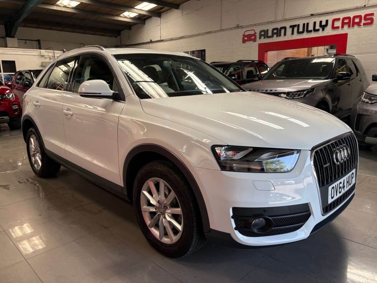 A 2014 AUDI Q3 2.0 TDI SE SUV 5dr Diesel S Tronic quattro Euro 5 (s/s) (177 ps) A 2014 AUDI Q3 2.0 TDI SE SUV 5dr Diesel S Tronic quattro Euro 5 (s/s) (177 ps)