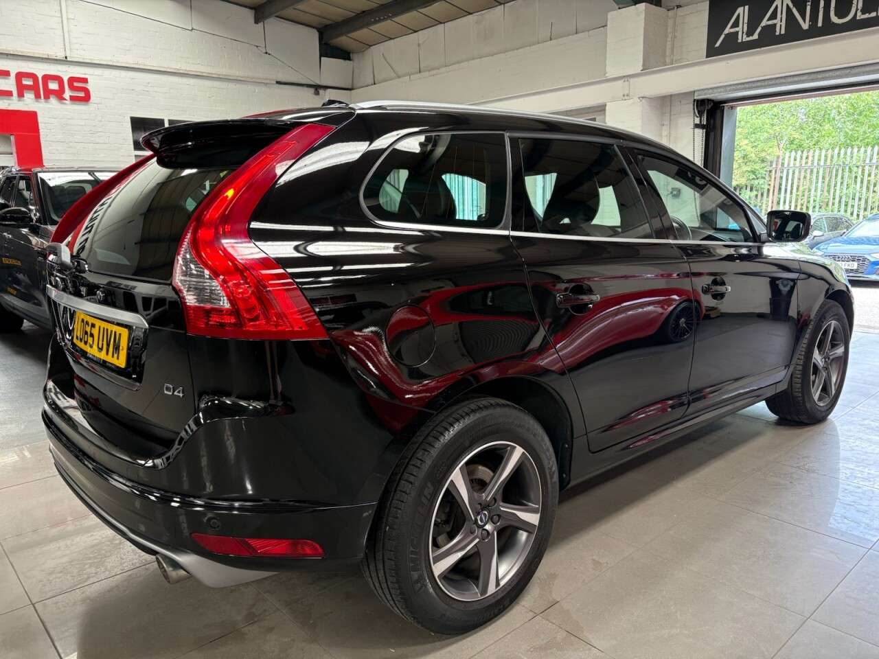 2015 VOLVO XC60 2015 VOLVO XC60