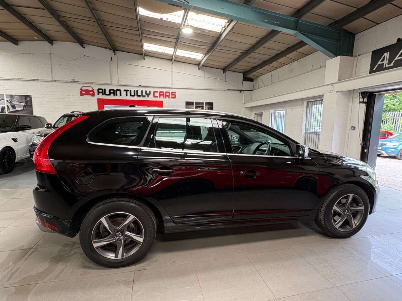 2015 VOLVO XC60 2015 VOLVO XC60