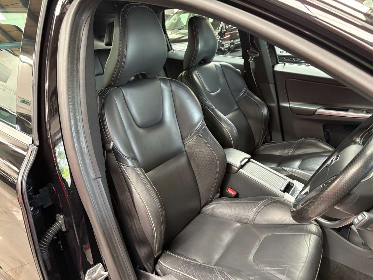 2015 VOLVO XC60 2015 VOLVO XC60