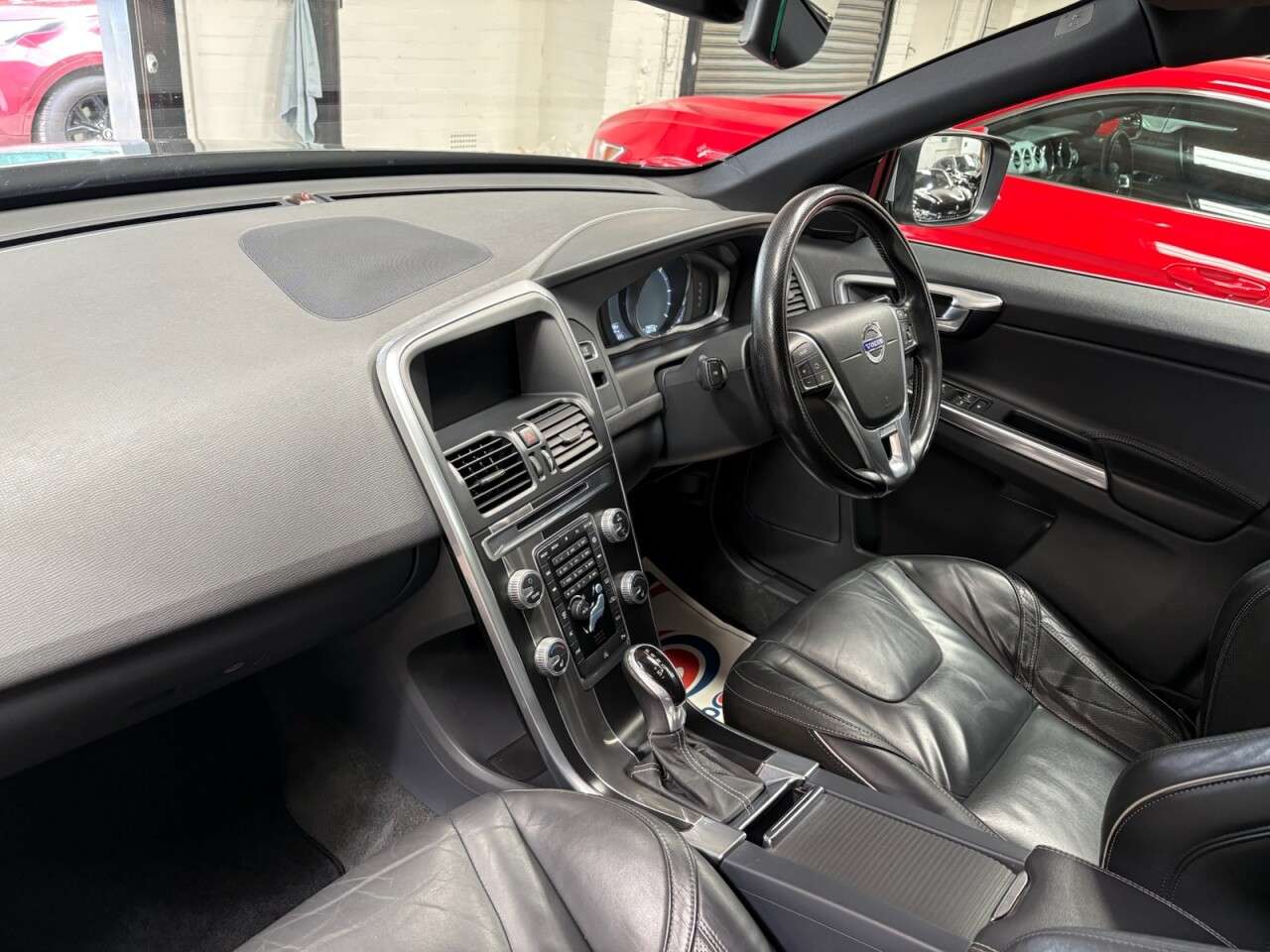 2015 VOLVO XC60 2015 VOLVO XC60