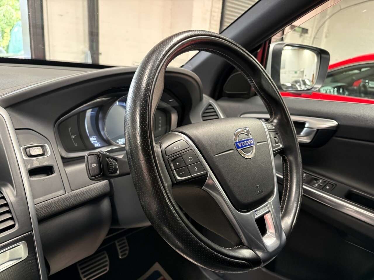 2015 VOLVO XC60 2015 VOLVO XC60
