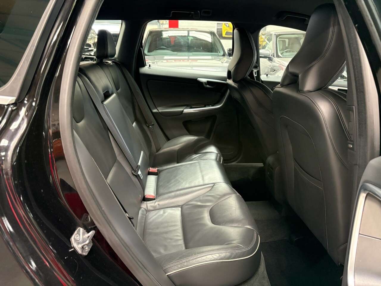 2015 VOLVO XC60 2015 VOLVO XC60