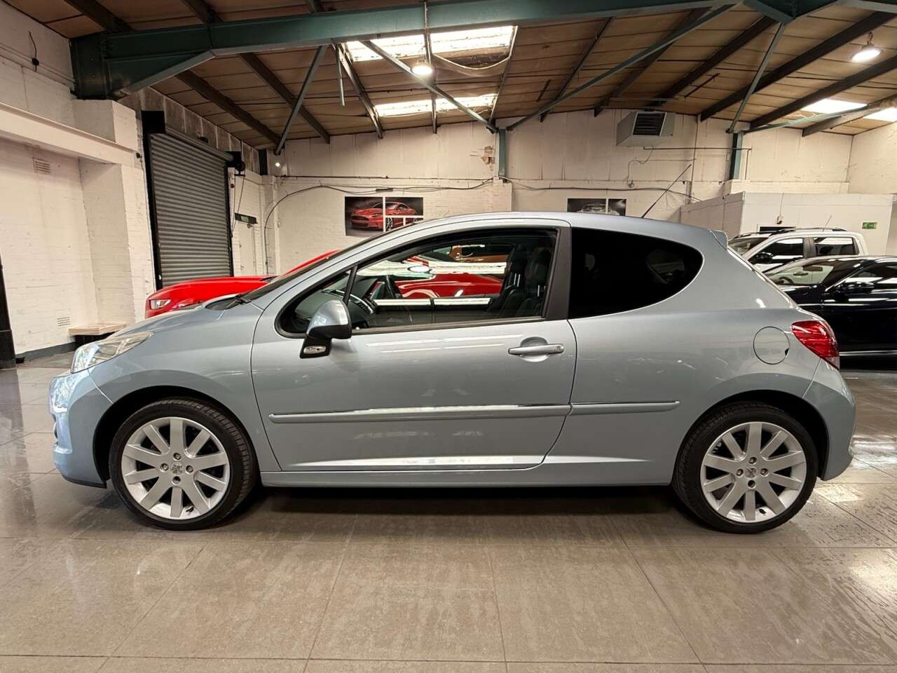 2011 PEUGEOT 207 2011 PEUGEOT 207