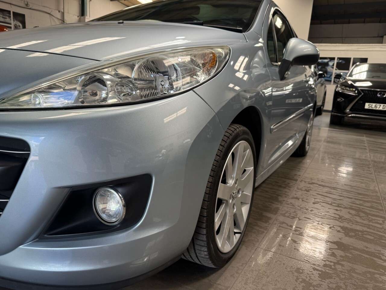 2011 PEUGEOT 207 2011 PEUGEOT 207