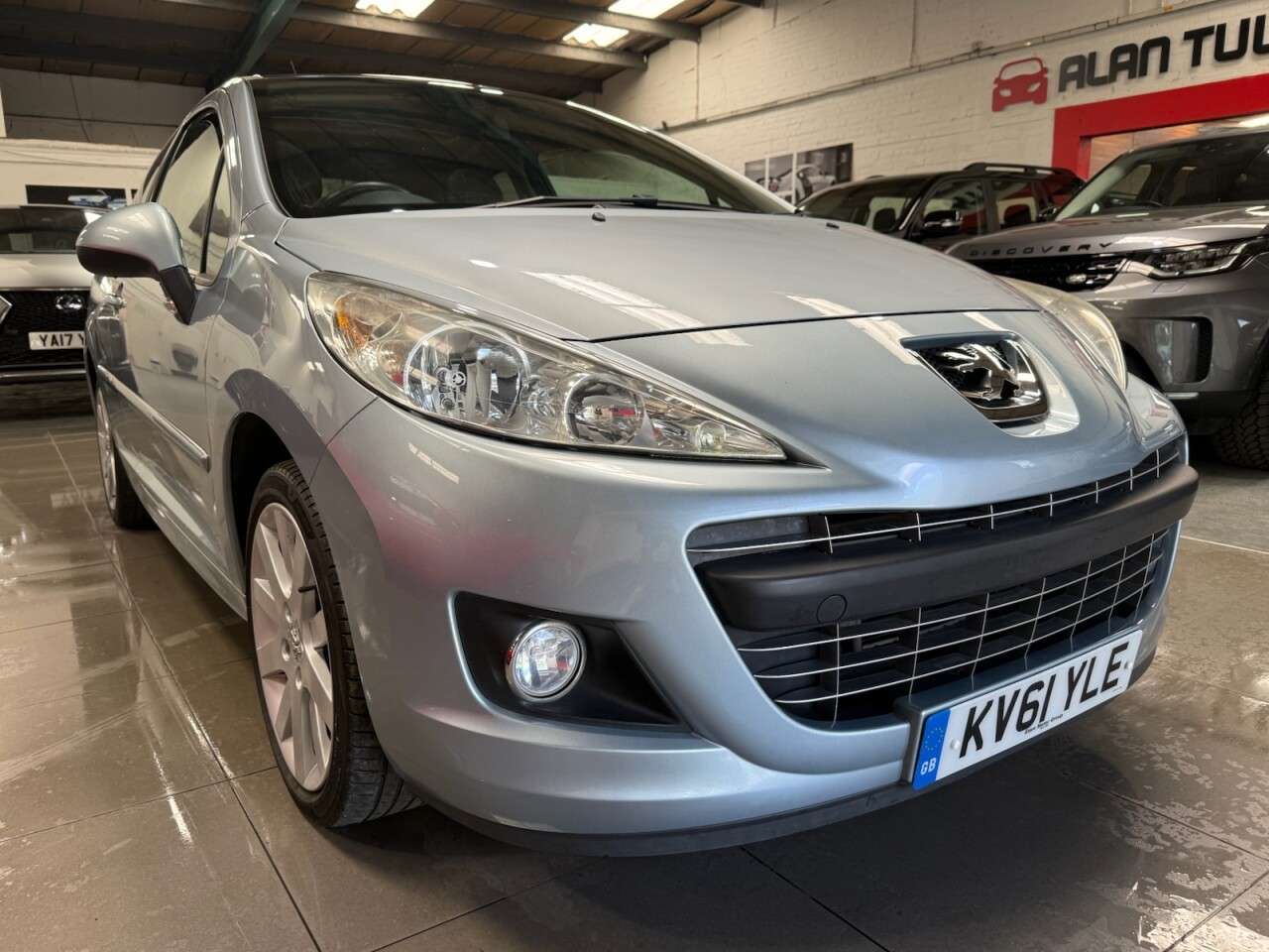2011 PEUGEOT 207 2011 PEUGEOT 207