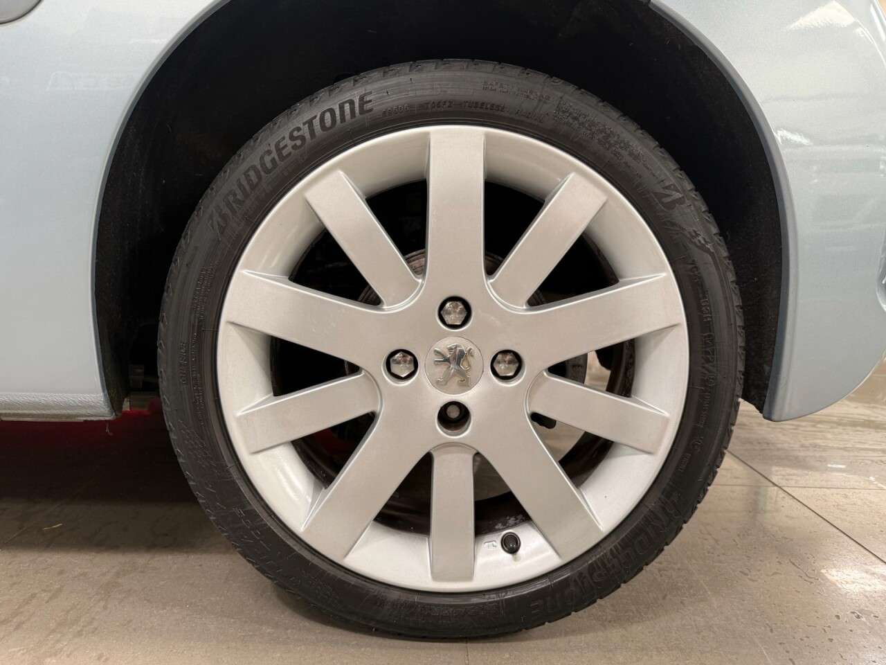 2011 PEUGEOT 207 2011 PEUGEOT 207