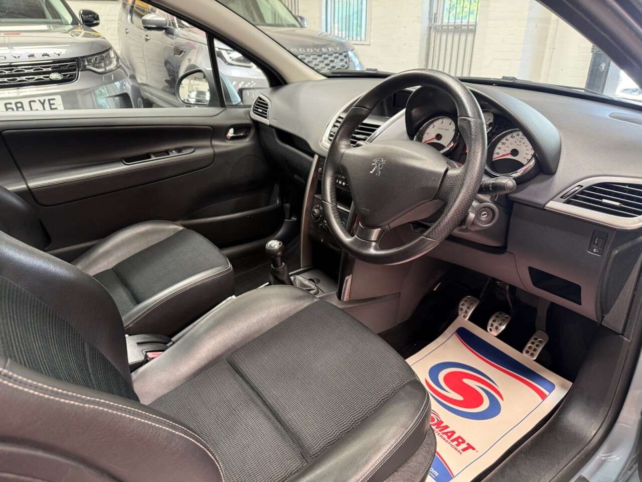 2011 PEUGEOT 207 2011 PEUGEOT 207