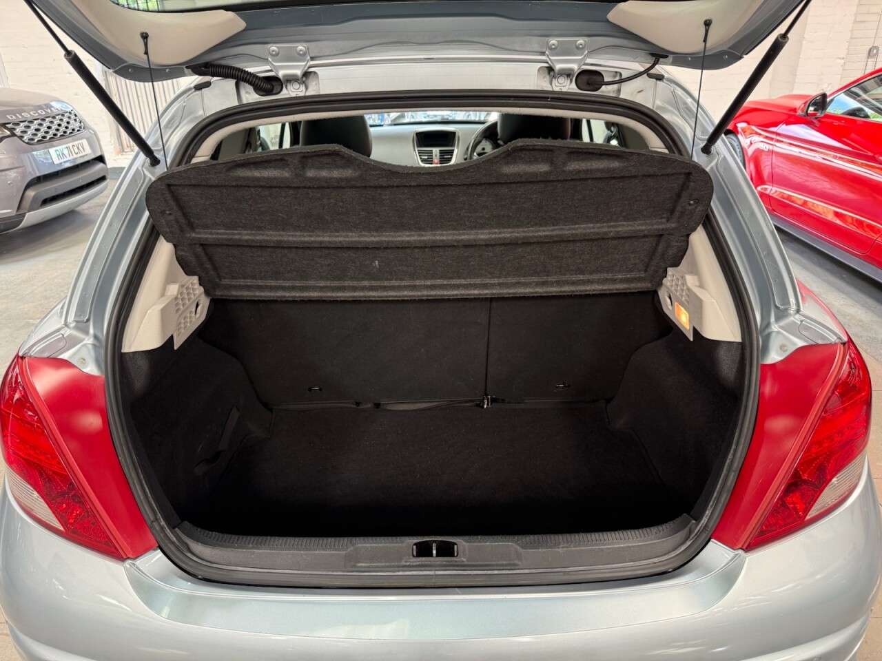 2011 PEUGEOT 207 2011 PEUGEOT 207