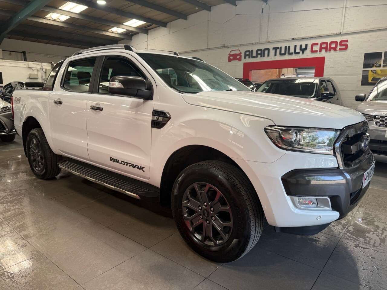 A 2018 FORD RANGER 3.2 TDCi Wildtrak Pickup Double Cab 4dr Diesel Auto 4WD Euro 5 (200 ps) A 2018 FORD RANGER 3.2 TDCi Wildtrak Pickup Double Cab 4dr Diesel Auto 4WD Euro 5 (200 ps)