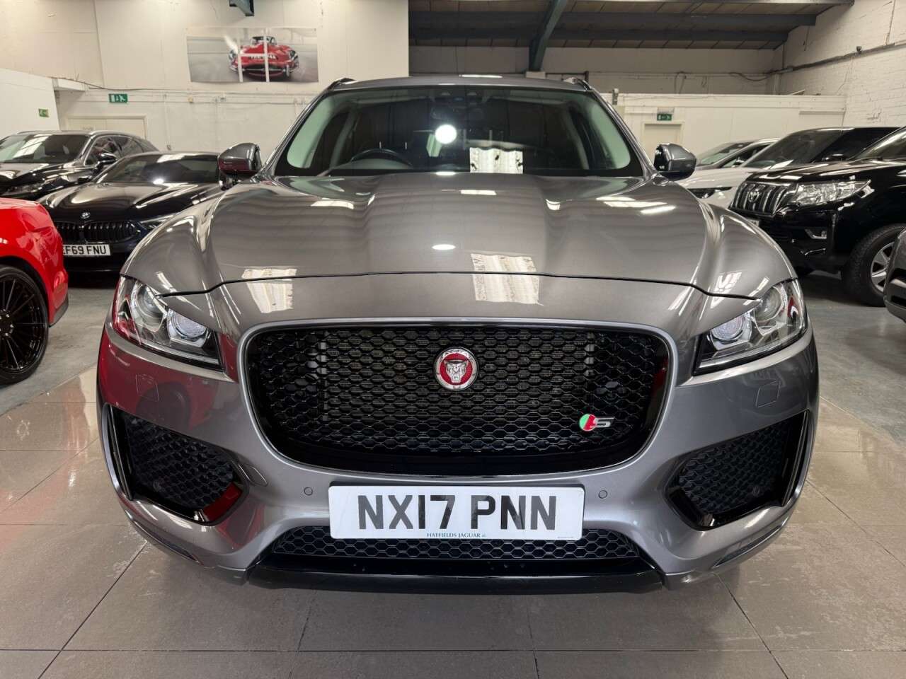 A 2017 JAGUAR F-PACE 3.0 D300 V6 S SUV 5dr Diesel Auto AWD Euro 6 (s/s) (300 ps) A 2017 JAGUAR F-PACE 3.0 D300 V6 S SUV 5dr Diesel Auto AWD Euro 6 (s/s) (300 ps)