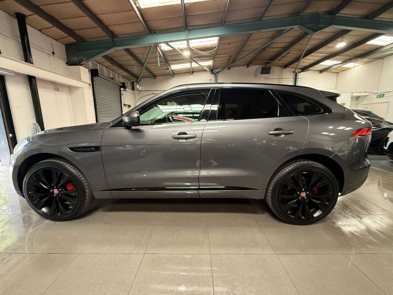 2017 JAGUAR F-PACE 2017 JAGUAR F-PACE