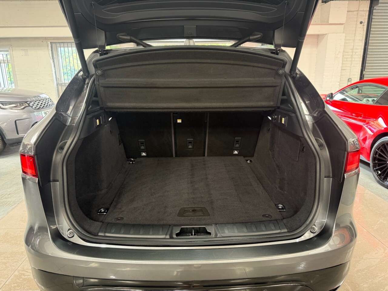 2017 JAGUAR F-PACE 2017 JAGUAR F-PACE