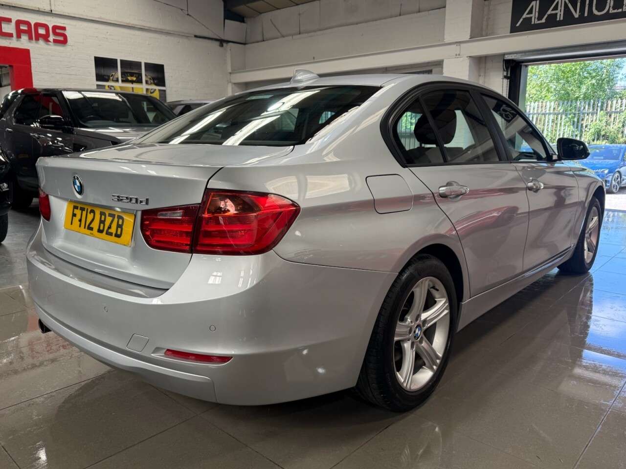 2012 BMW 3 SERIES 2012 BMW 3 SERIES