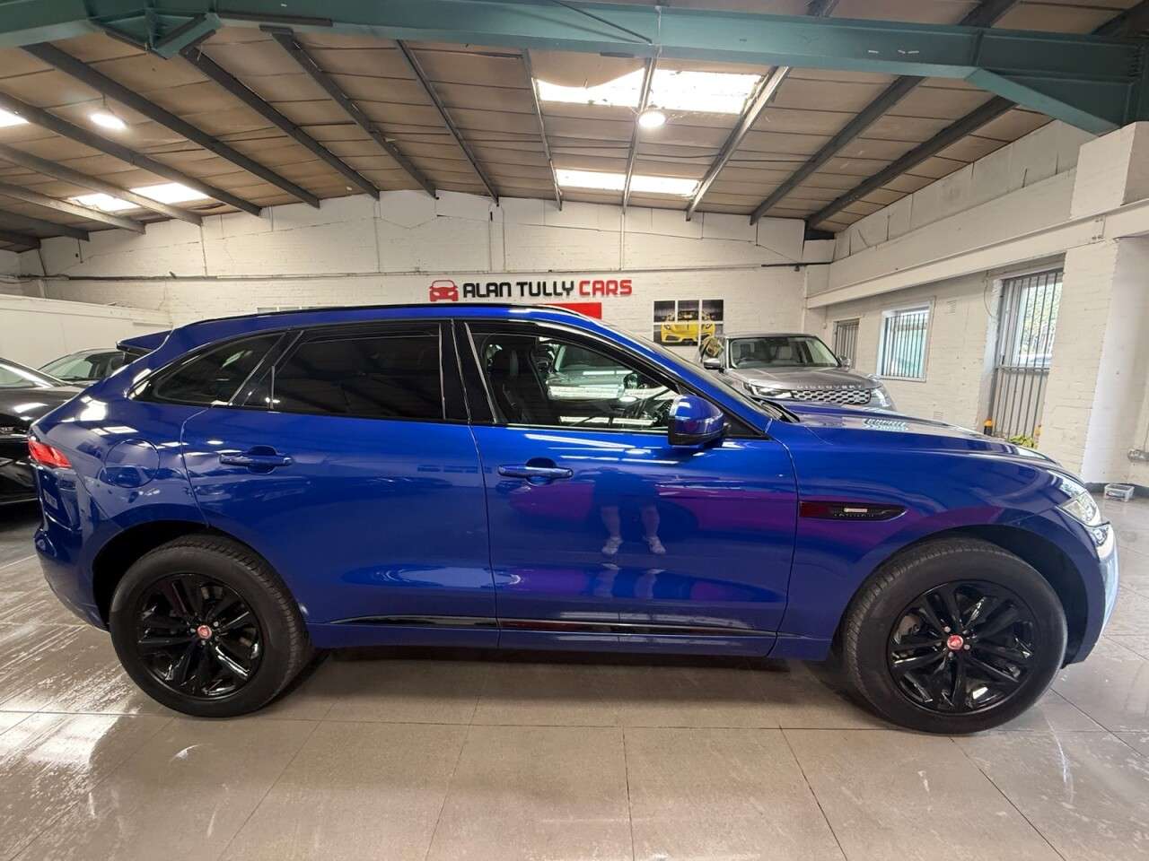 2019 JAGUAR F-PACE 2019 JAGUAR F-PACE