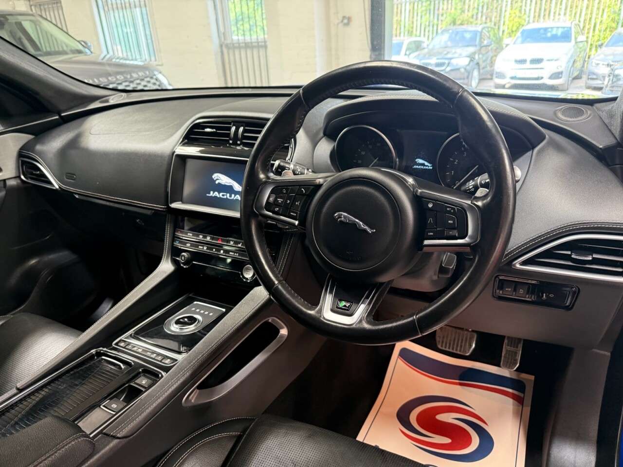 2019 JAGUAR F-PACE 2019 JAGUAR F-PACE