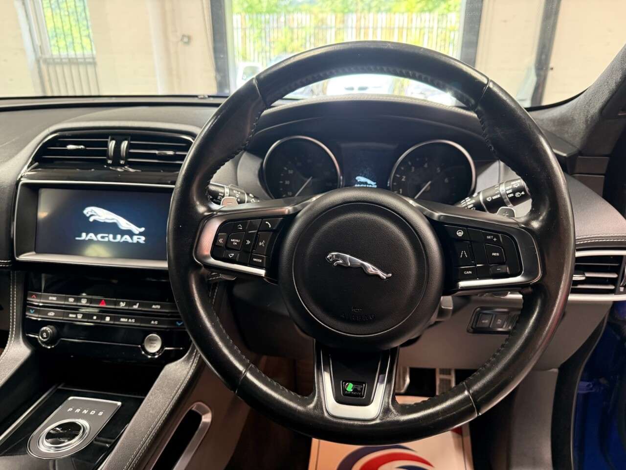2019 JAGUAR F-PACE 2019 JAGUAR F-PACE
