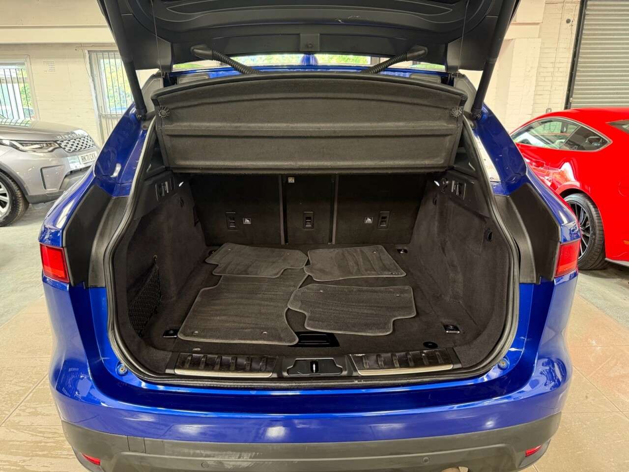 2019 JAGUAR F-PACE 2019 JAGUAR F-PACE