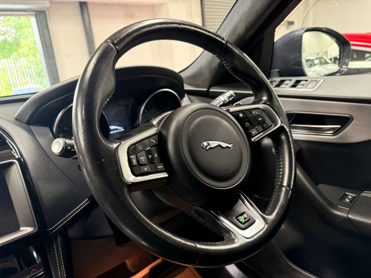 2019 JAGUAR F-PACE 2019 JAGUAR F-PACE