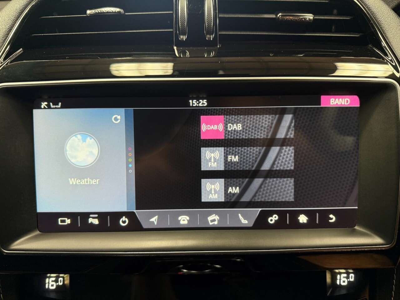 2019 JAGUAR F-PACE 2019 JAGUAR F-PACE