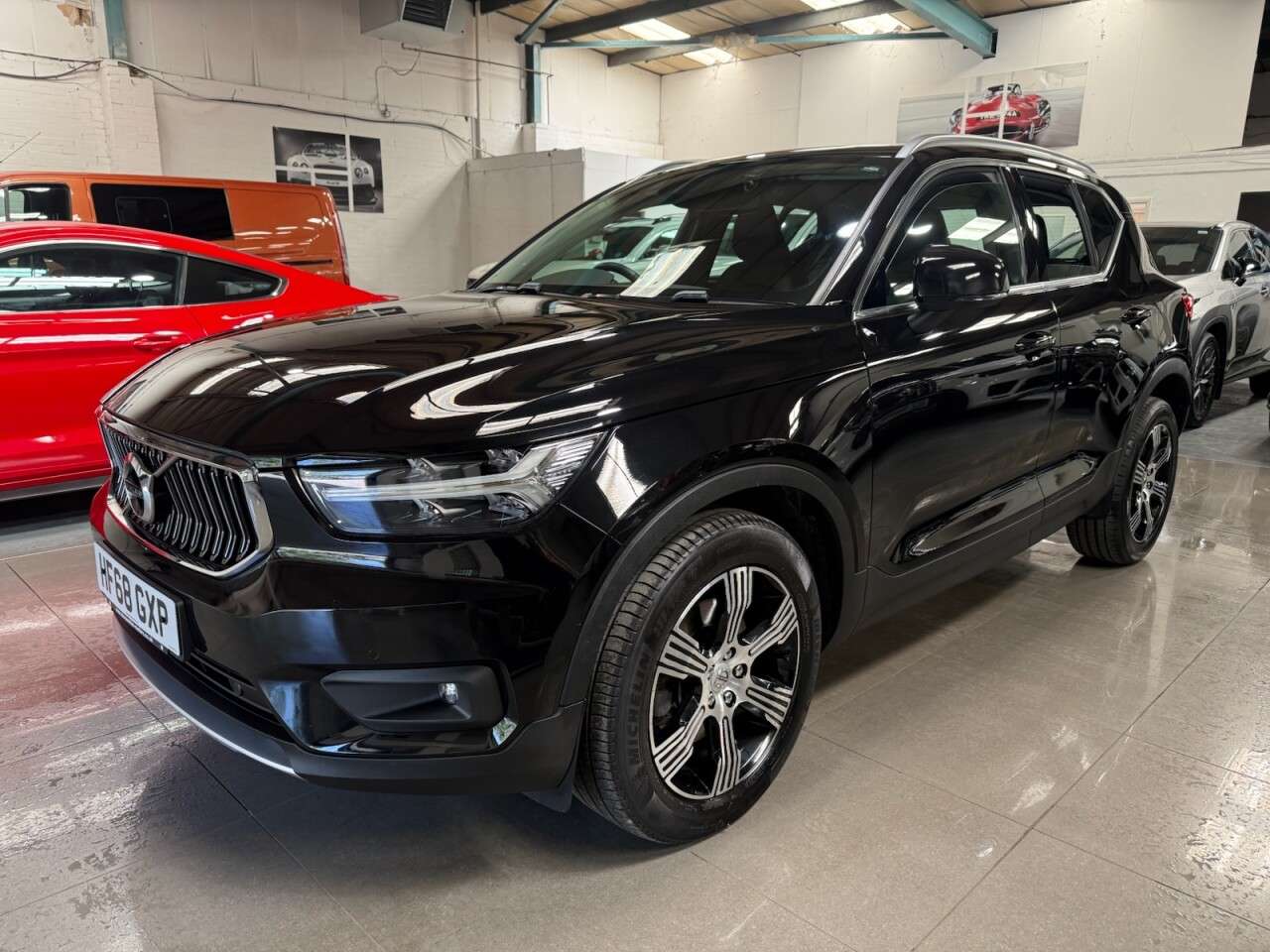 A 2018 VOLVO XC40 2.0 D4 Inscription SUV 5dr Diesel Auto AWD Euro 6 (s/s) (190 ps) A 2018 VOLVO XC40 2.0 D4 Inscription SUV 5dr Diesel Auto AWD Euro 6 (s/s) (190 ps)