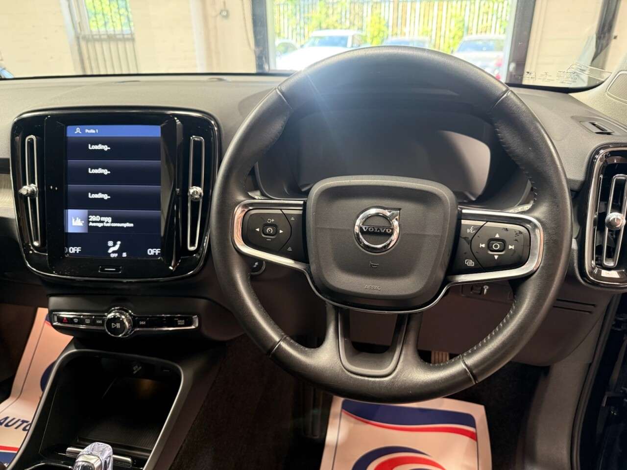 2018 VOLVO XC40 2018 VOLVO XC40