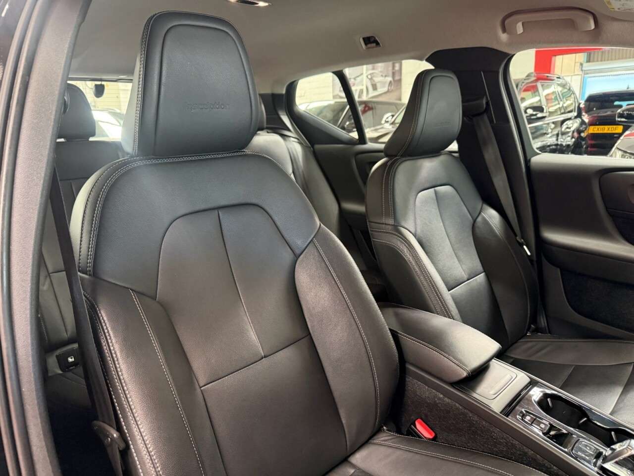 2018 VOLVO XC40 2018 VOLVO XC40