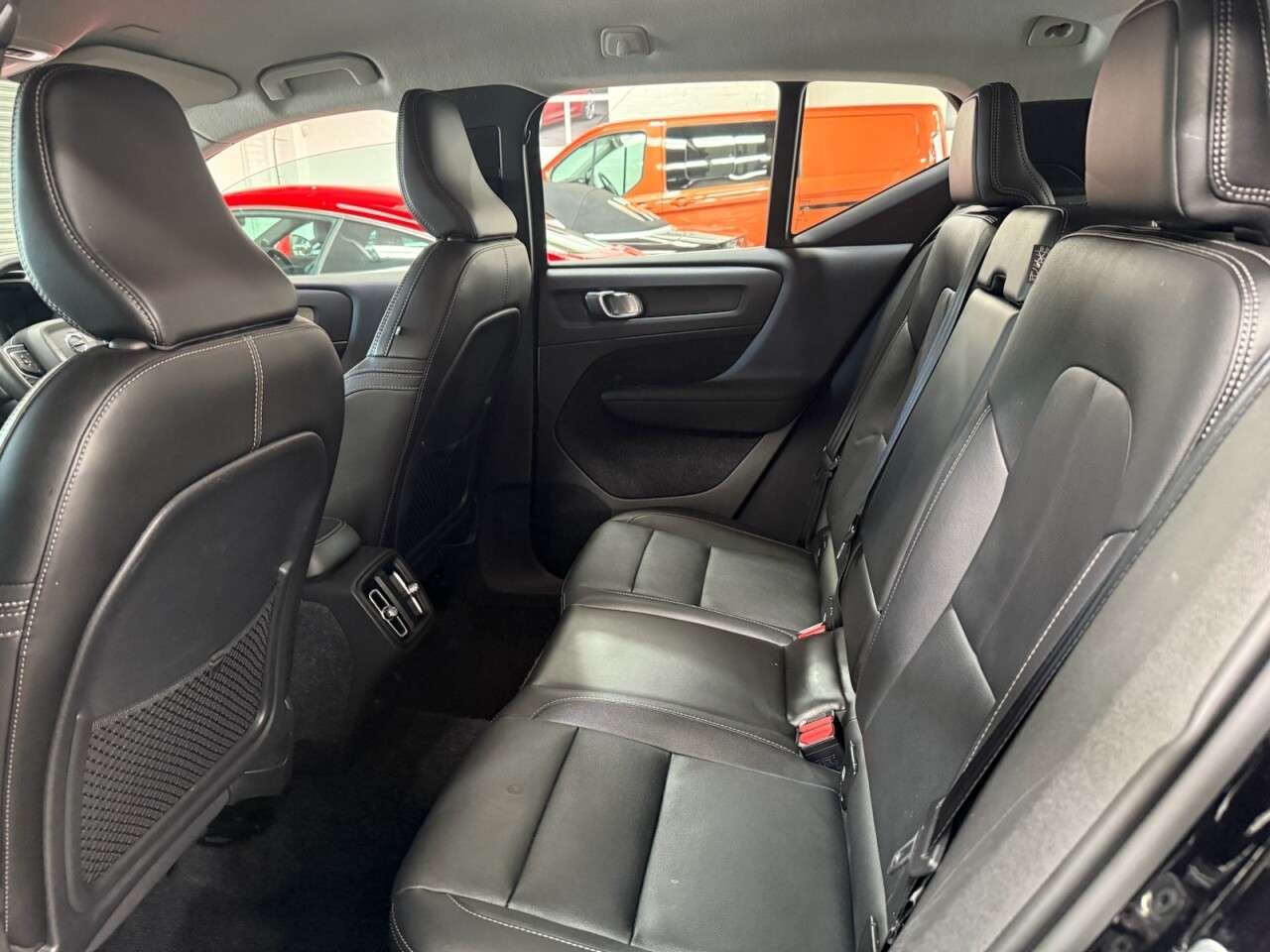 2018 VOLVO XC40 2018 VOLVO XC40