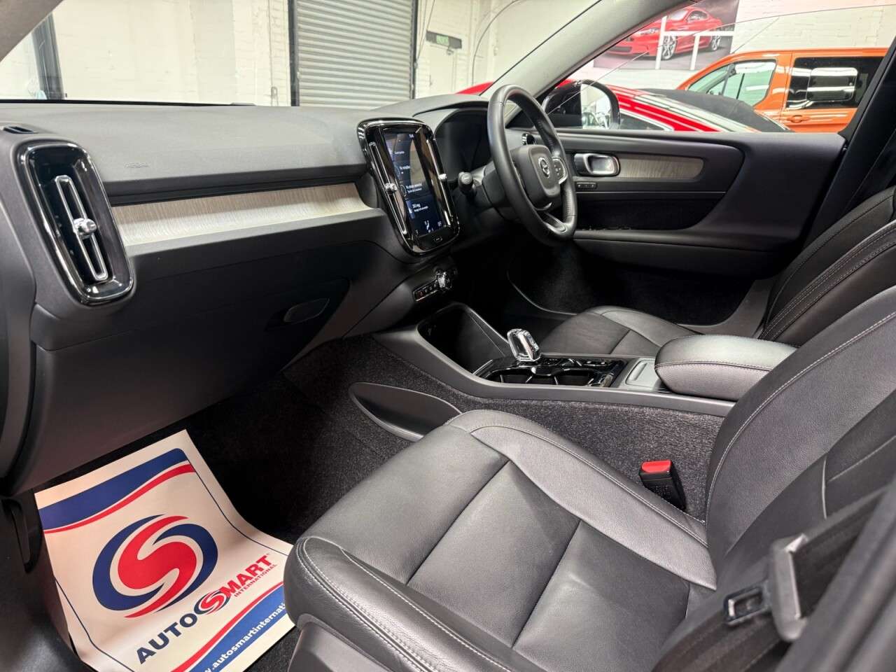 2018 VOLVO XC40 2018 VOLVO XC40