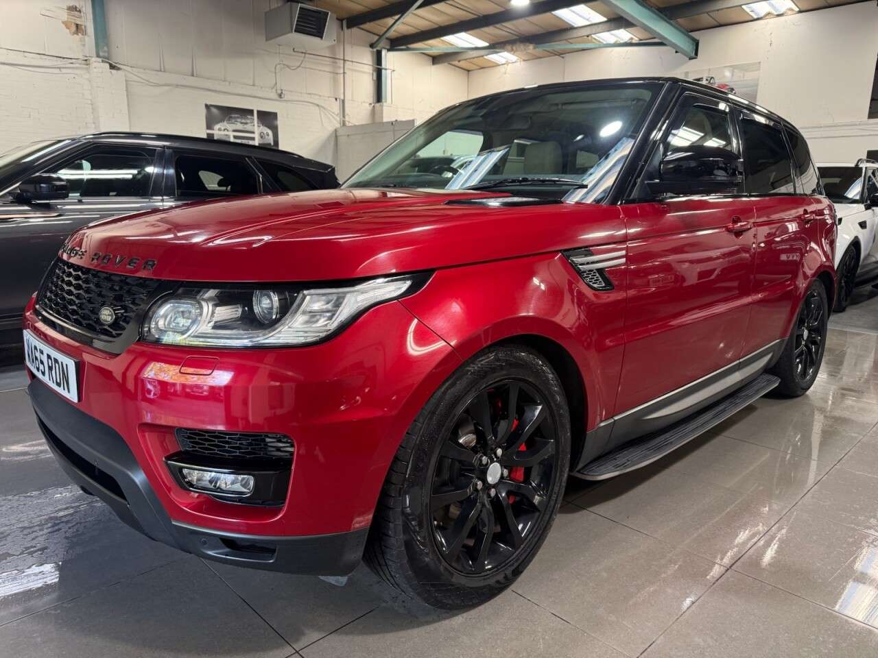 A 2015 LAND ROVER RANGE ROVER SPORT 3.0 SD V6 HSE SUV 5dr Diesel Auto 4WD Euro 6 (s/s) (306 ps) A 2015 LAND ROVER RANGE ROVER SPORT 3.0 SD V6 HSE SUV 5dr Diesel Auto 4WD Euro 6 (s/s) (306 ps)