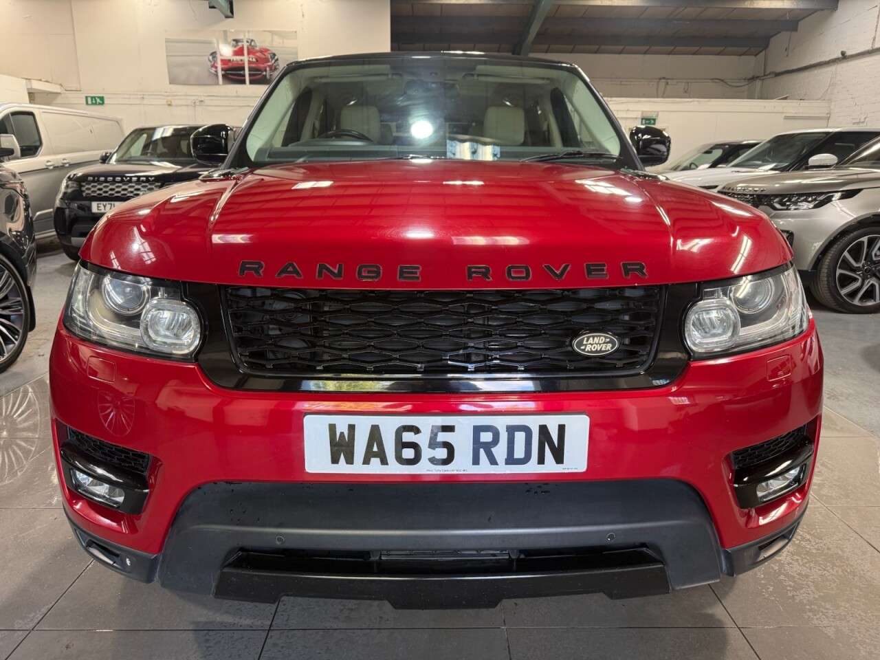 A 2015 LAND ROVER RANGE ROVER SPORT 3.0 SD V6 HSE SUV 5dr Diesel Auto 4WD Euro 6 (s/s) (306 ps) A 2015 LAND ROVER RANGE ROVER SPORT 3.0 SD V6 HSE SUV 5dr Diesel Auto 4WD Euro 6 (s/s) (306 ps)