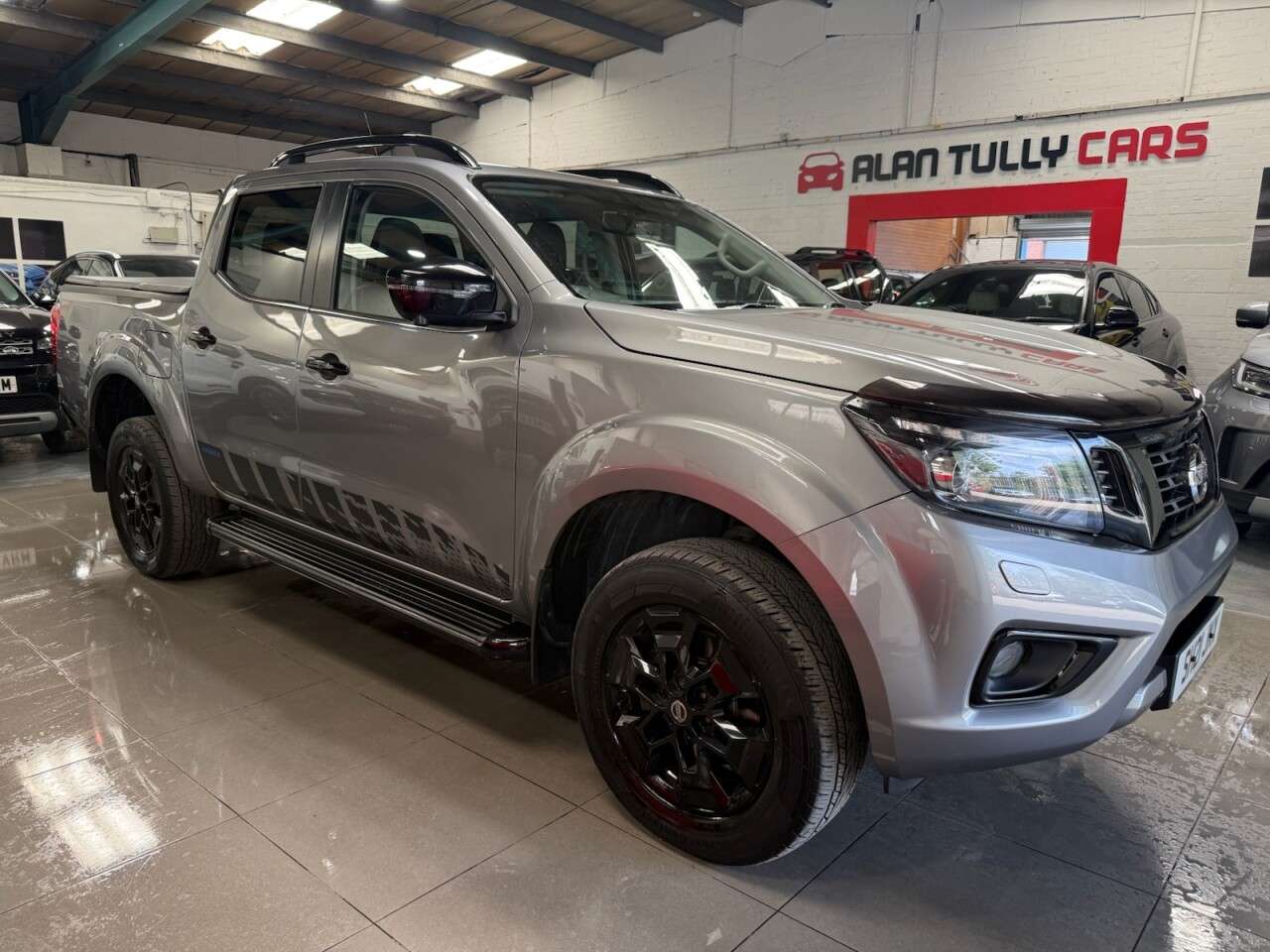 A 2021 NISSAN NAVARA 2.3 dCi N-Guard Pickup Double Cab 4dr Diesel Manual 4WD Euro 6 (s/s) (190 p A 2021 NISSAN NAVARA 2.3 dCi N-Guard Pickup Double Cab 4dr Diesel Manual 4WD Euro 6 (s/s) (190 p